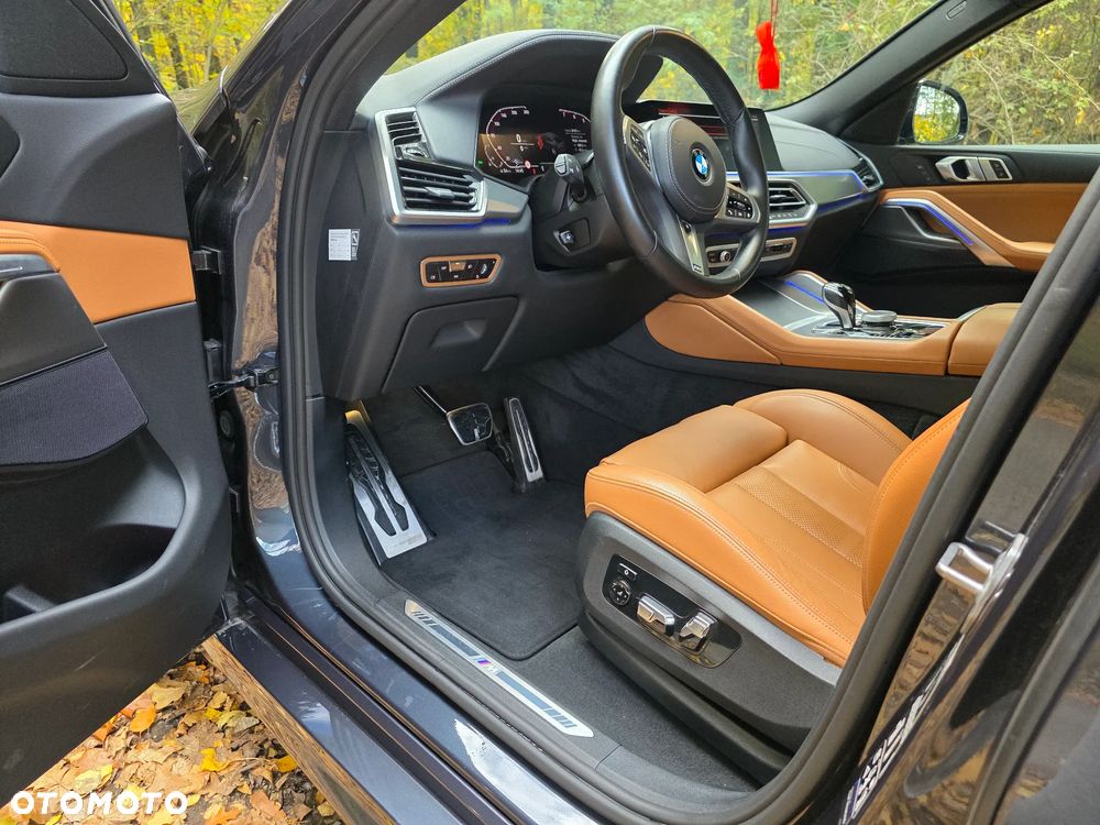 BMW X6 xDrive40i - 11