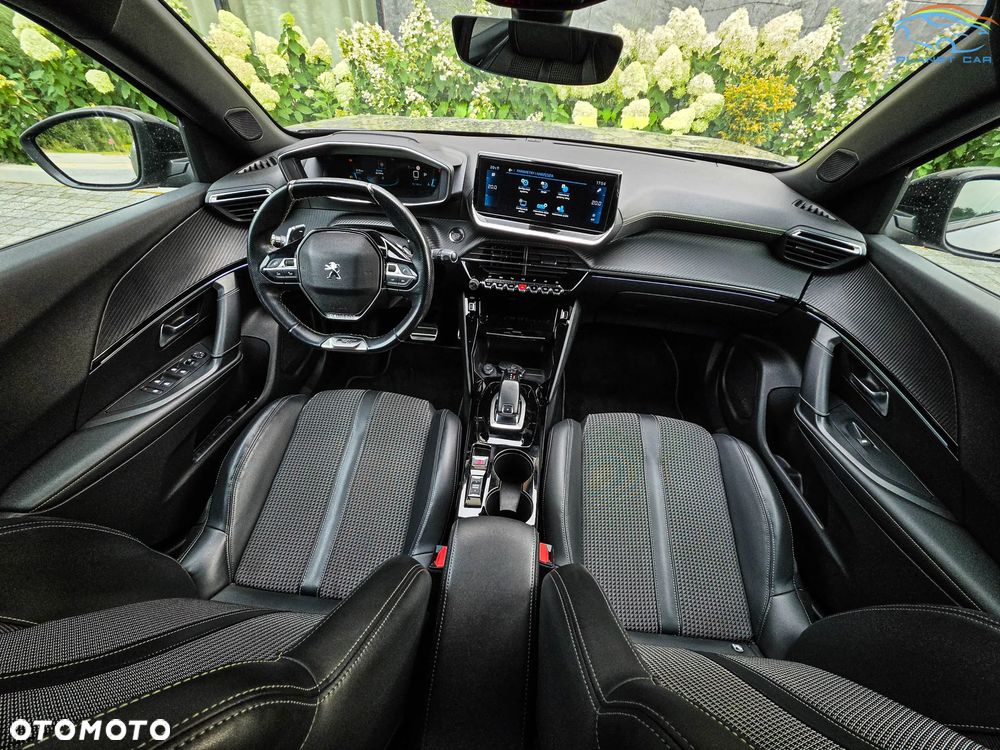 Peugeot 2008 BlueHDi 130 EAT8 GT - 23