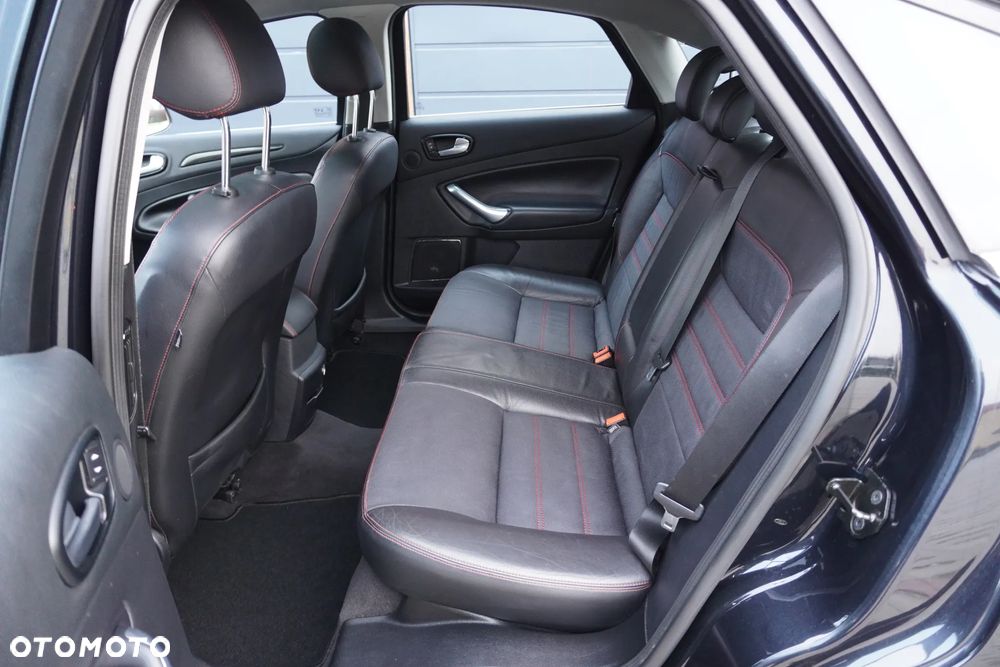 Ford Mondeo 2.5 Black Magic - 10