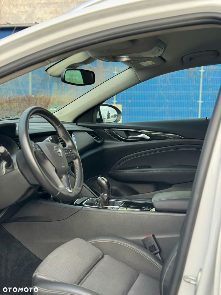Opel Insignia 2.0 CDTI Cosmo S&S - 18