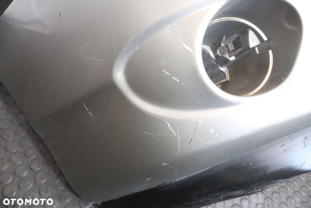 ZDERZAK PRZEDNI  TOYOTA COROLLA IX E12 - 5