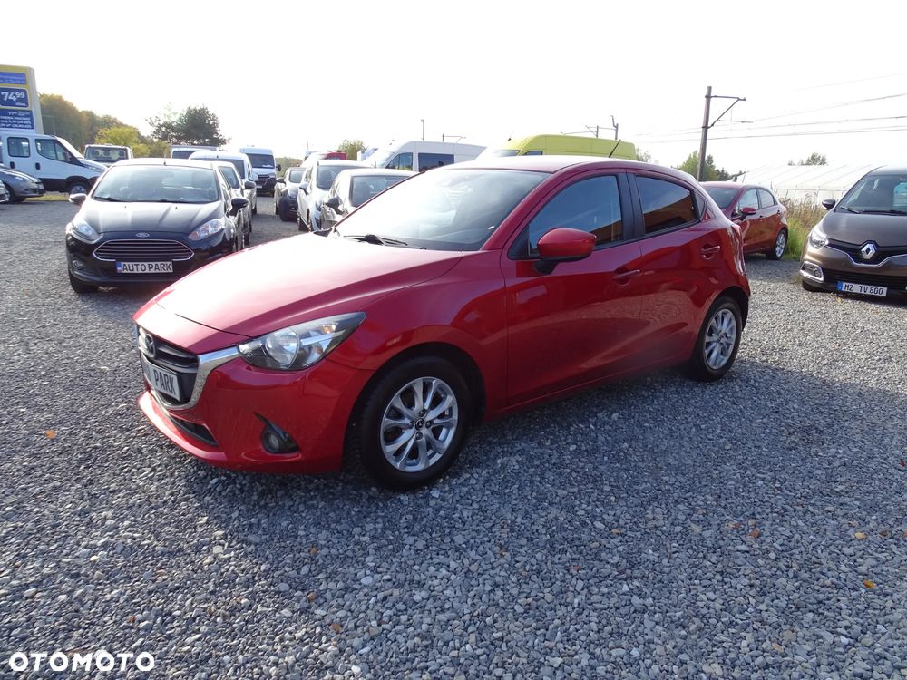 Mazda 2 2015 photo 2