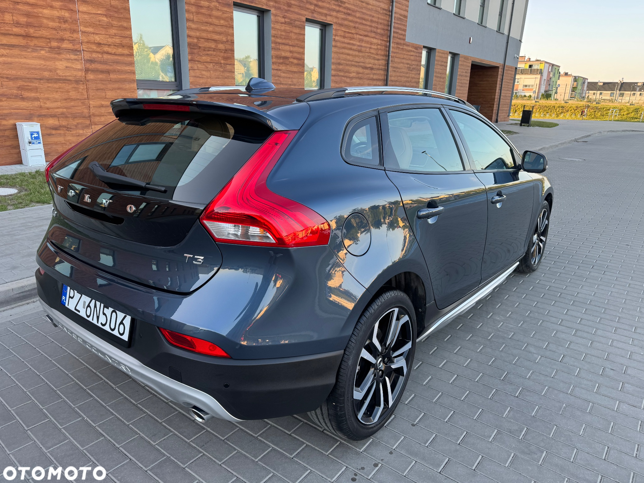 Volvo V40 Cross Country T3 Geartronic Momentum - 9