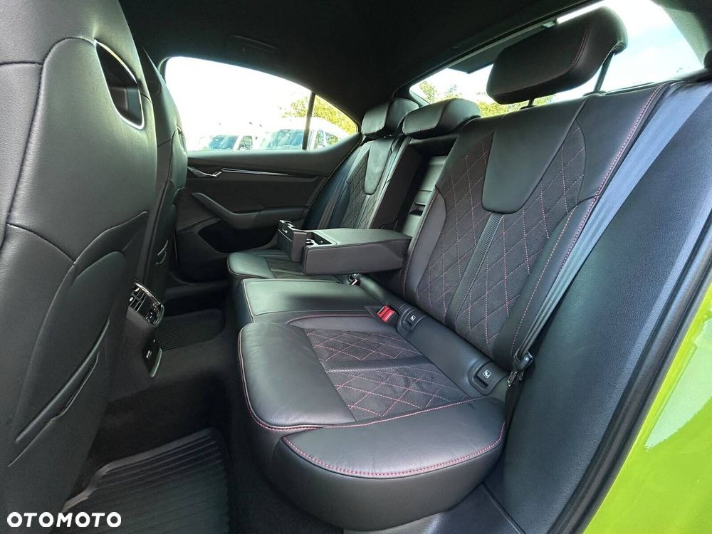 Skoda Octavia 2.0 TSI RS DSG - 20