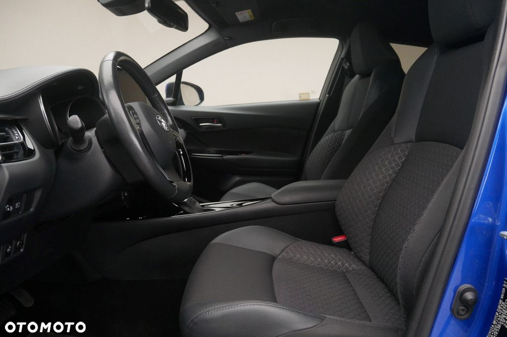 Toyota C-HR - 12