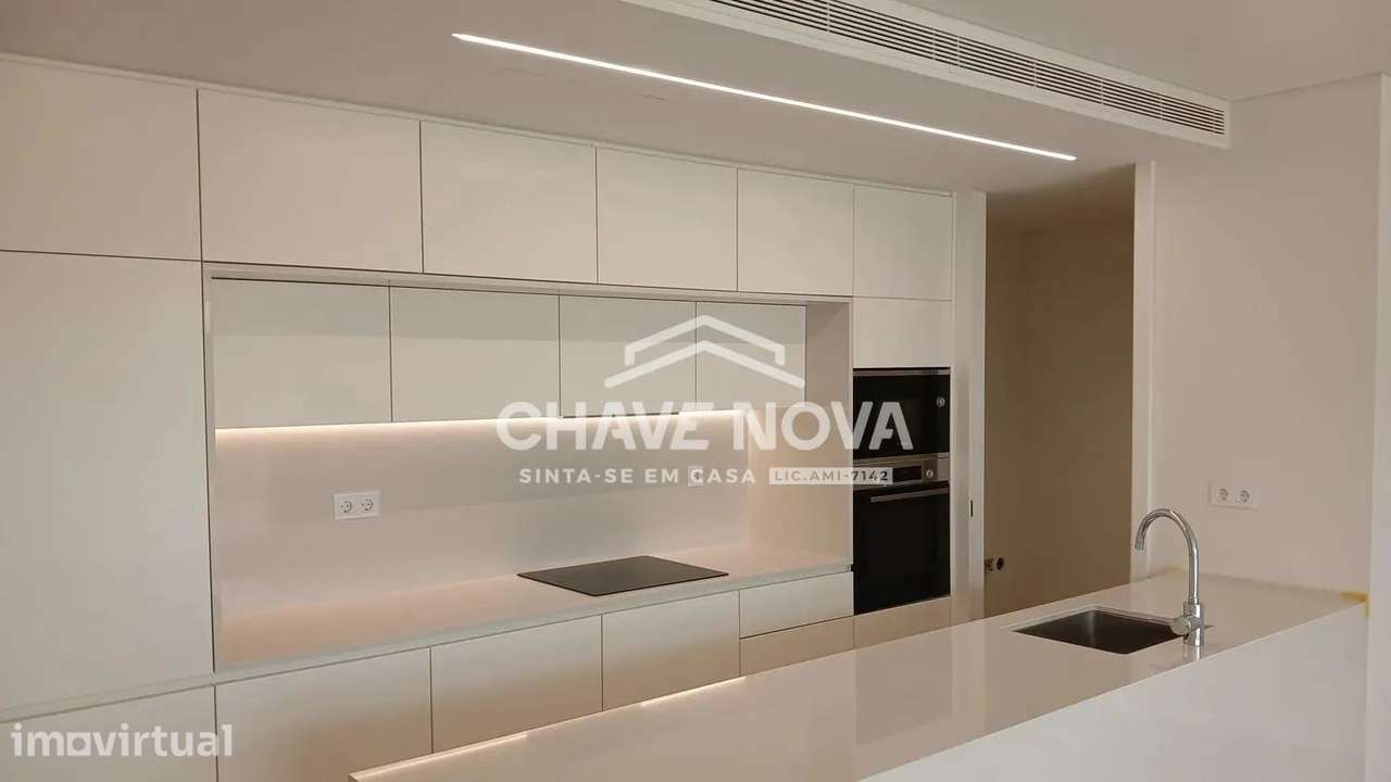 T2 Novo | VL8 Living | A Poucos Passos da Futura Linha Rubi do Metro - Grande imagem: 4/23