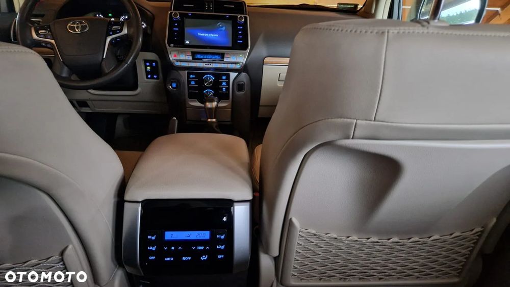 Toyota Land Cruiser LC 2.8 D-4D Invincible - 13