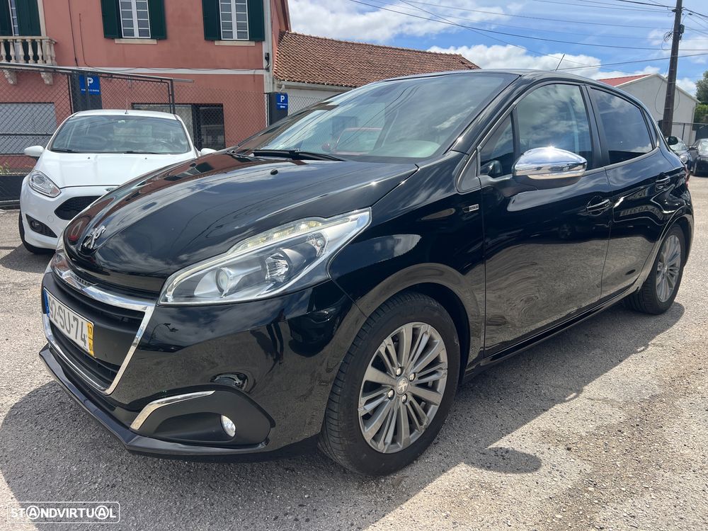 Peugeot 208 1.2 PureTech Style - 27