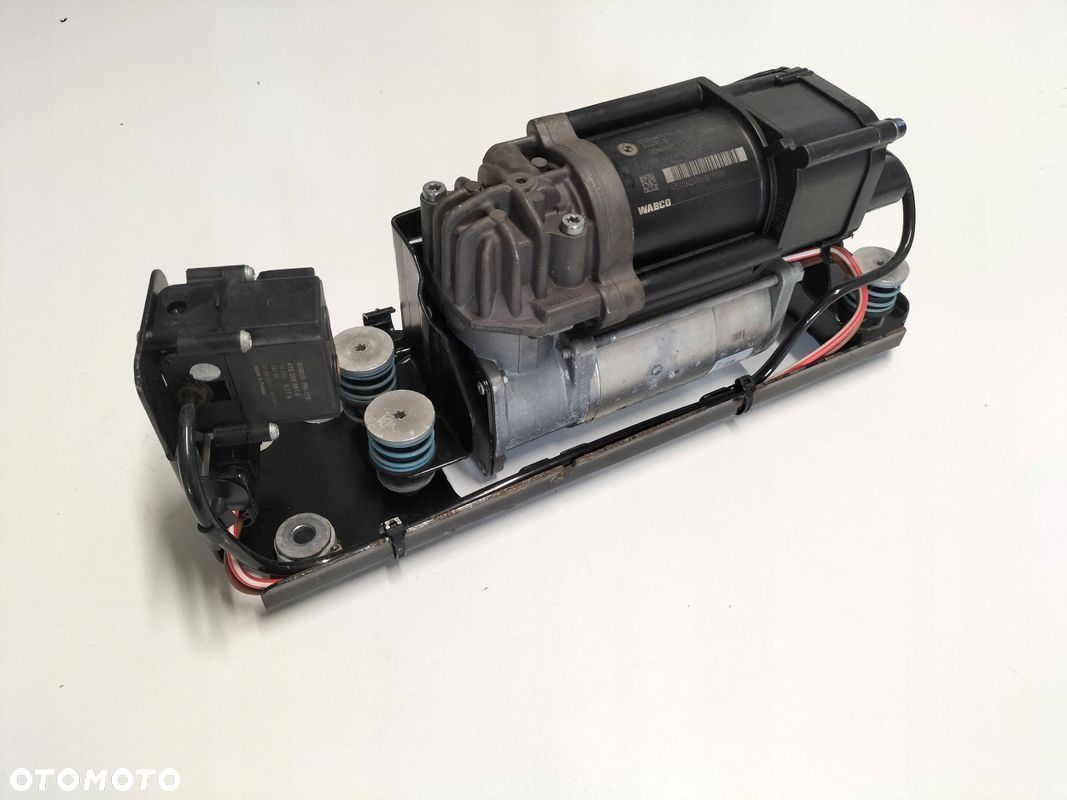 KOMPRESOR POMPA ZAWIESZENIA BMW F07 F10 F11 6875176 - 1