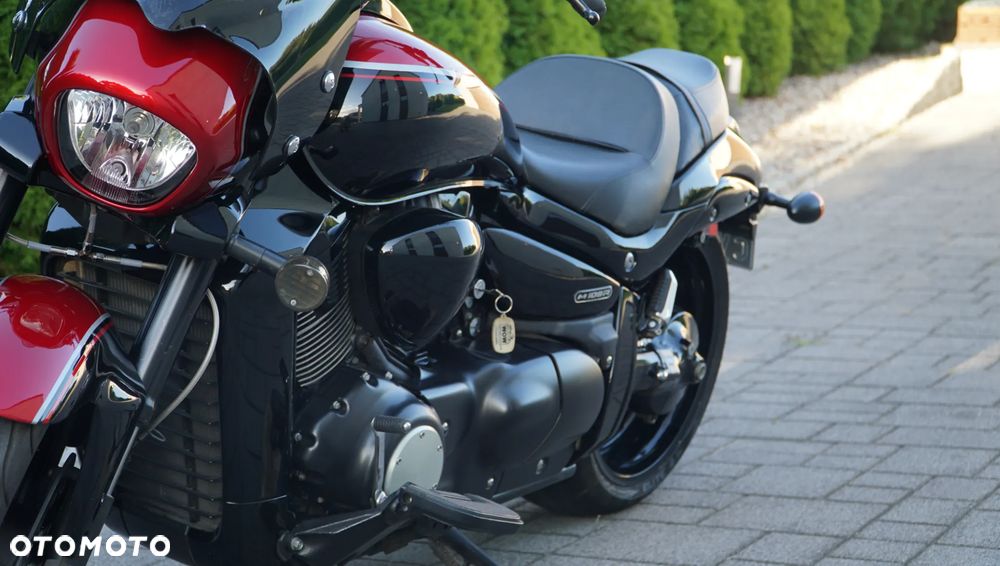 Suzuki Boulevard - 29