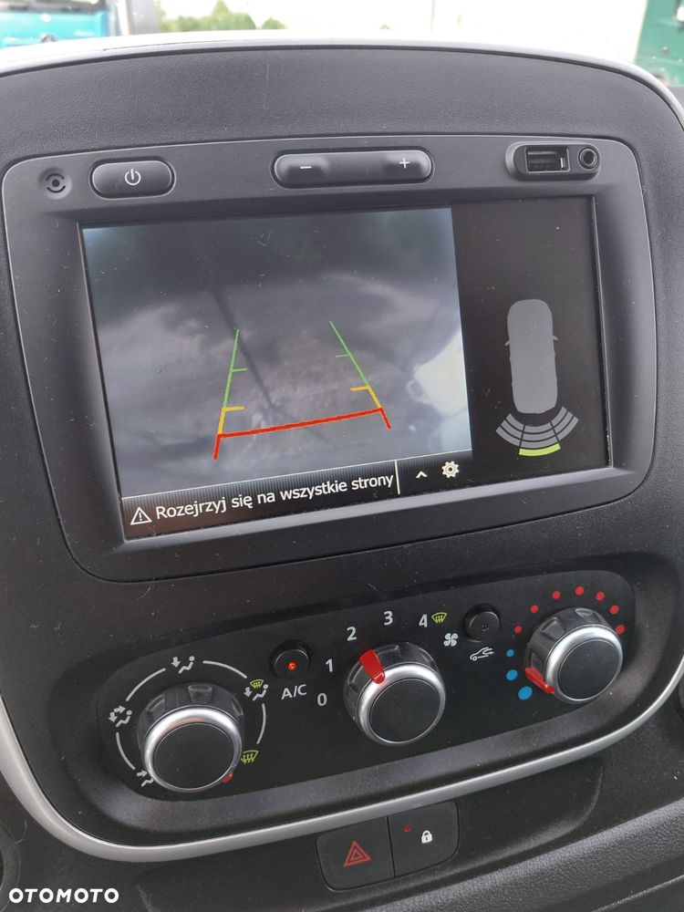 Renault Trafic - 9
