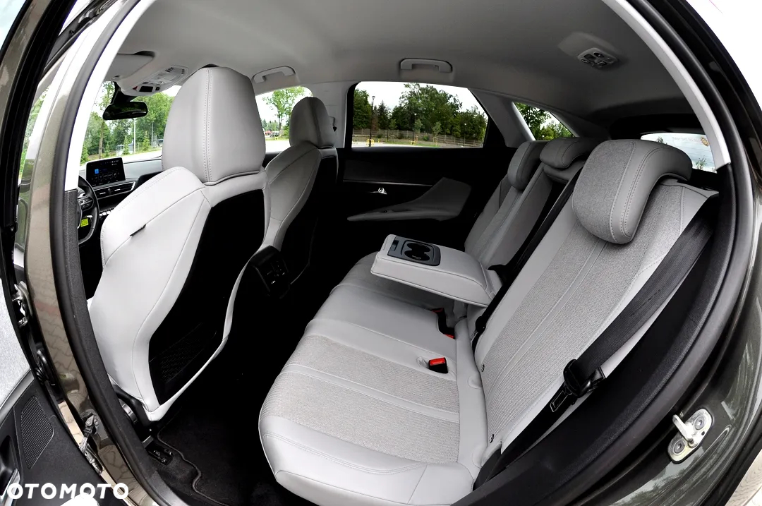 Peugeot 3008 1.6 BlueHDi Allure S&S - 20