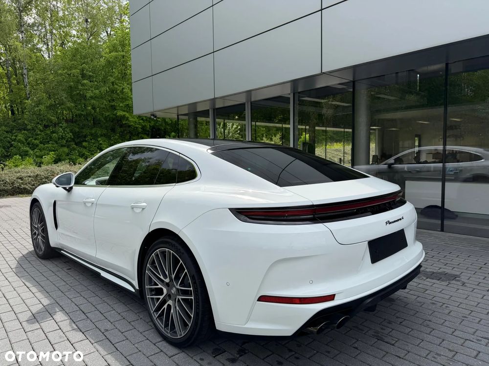 Porsche Panamera 4 - 13