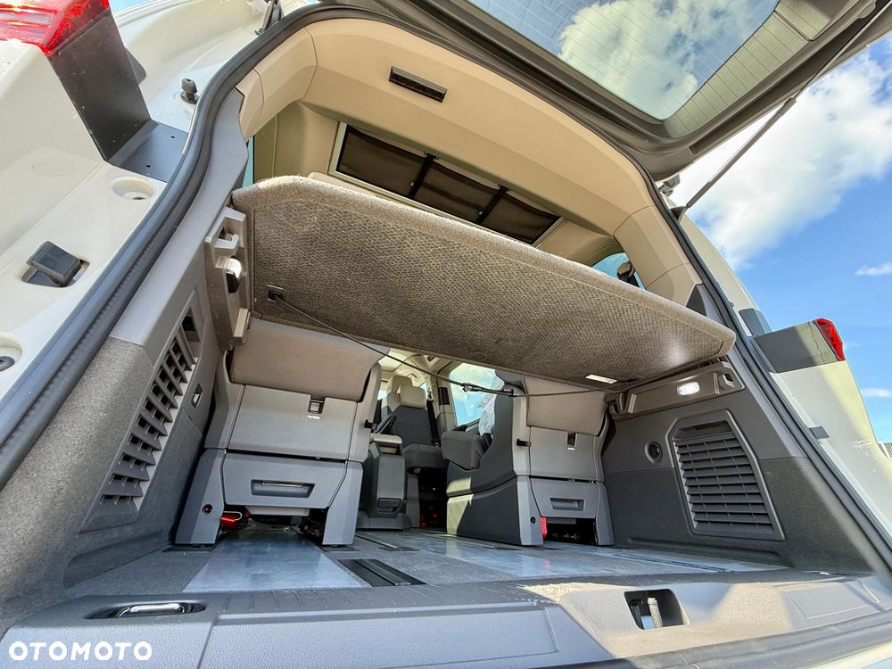 Volkswagen California - 33