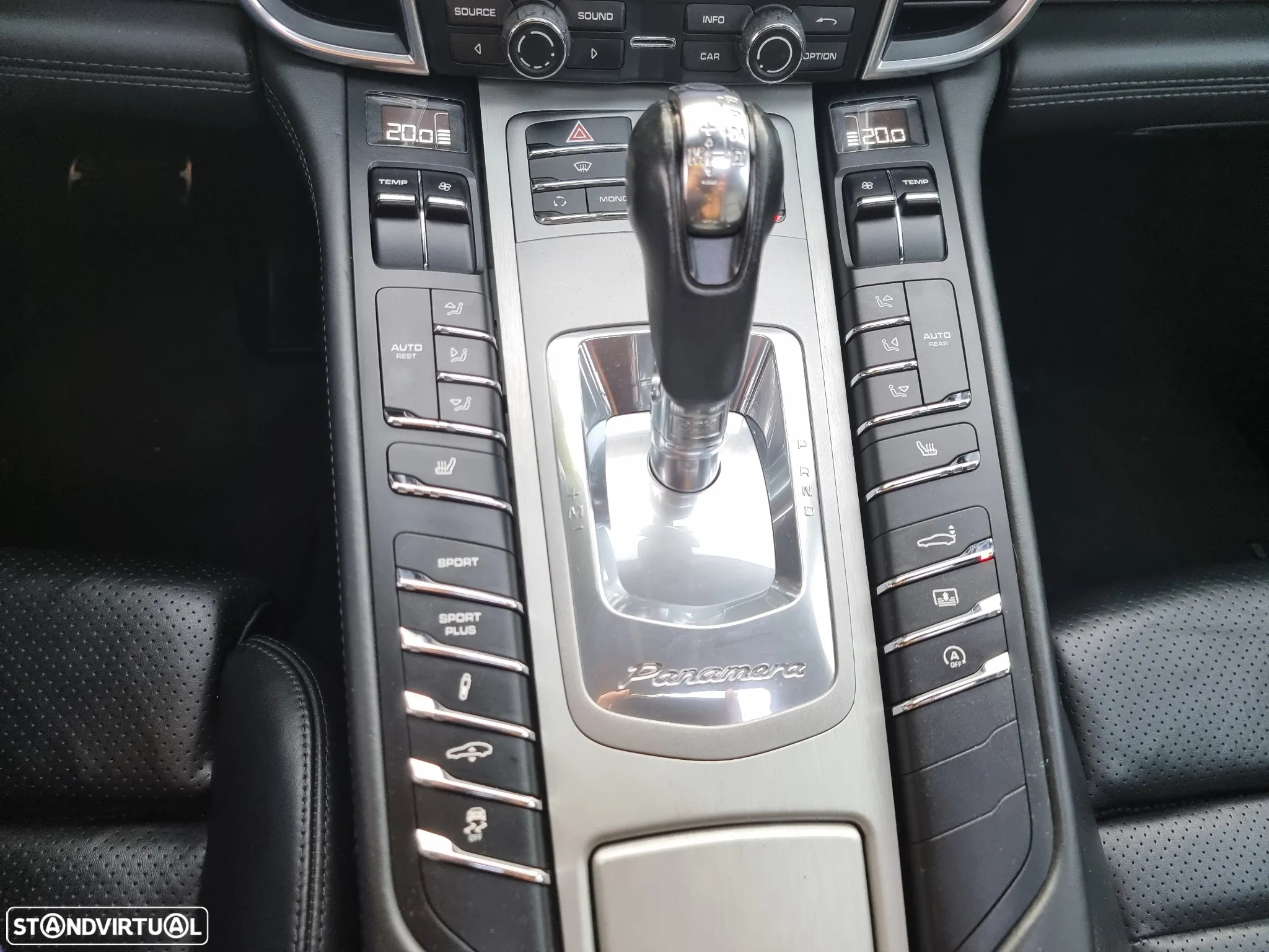 Porsche Panamera Turbo PDK - 18