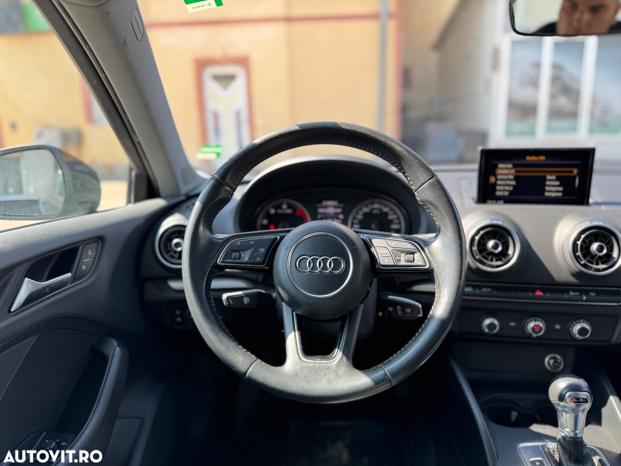 Audi A3 1.6 TDI S tronic Sport - 6