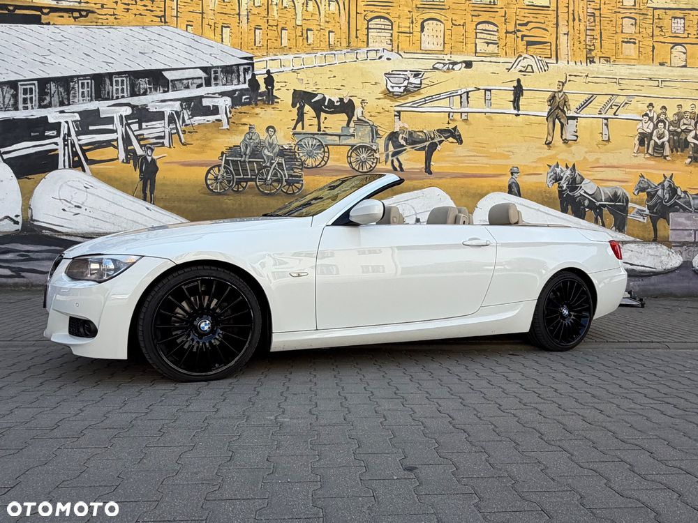 BMW Seria 3 330i - 4