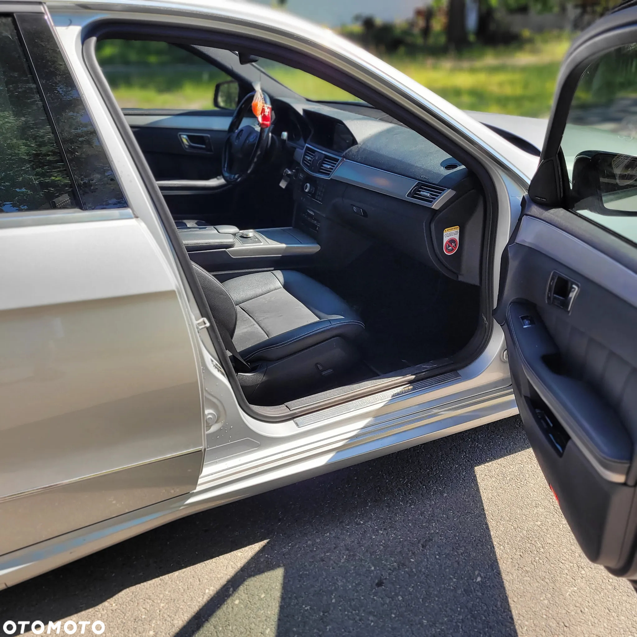 Mercedes-Benz Klasa E 350 CDI DPF BlueEFFICIENCY 7G-TRONIC Elegance - 15