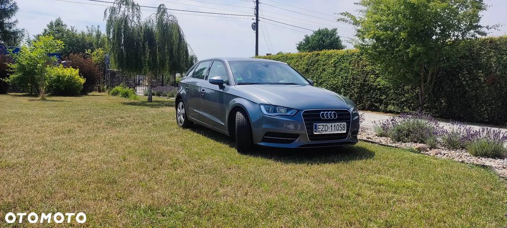 Audi A3 Sportback - 3