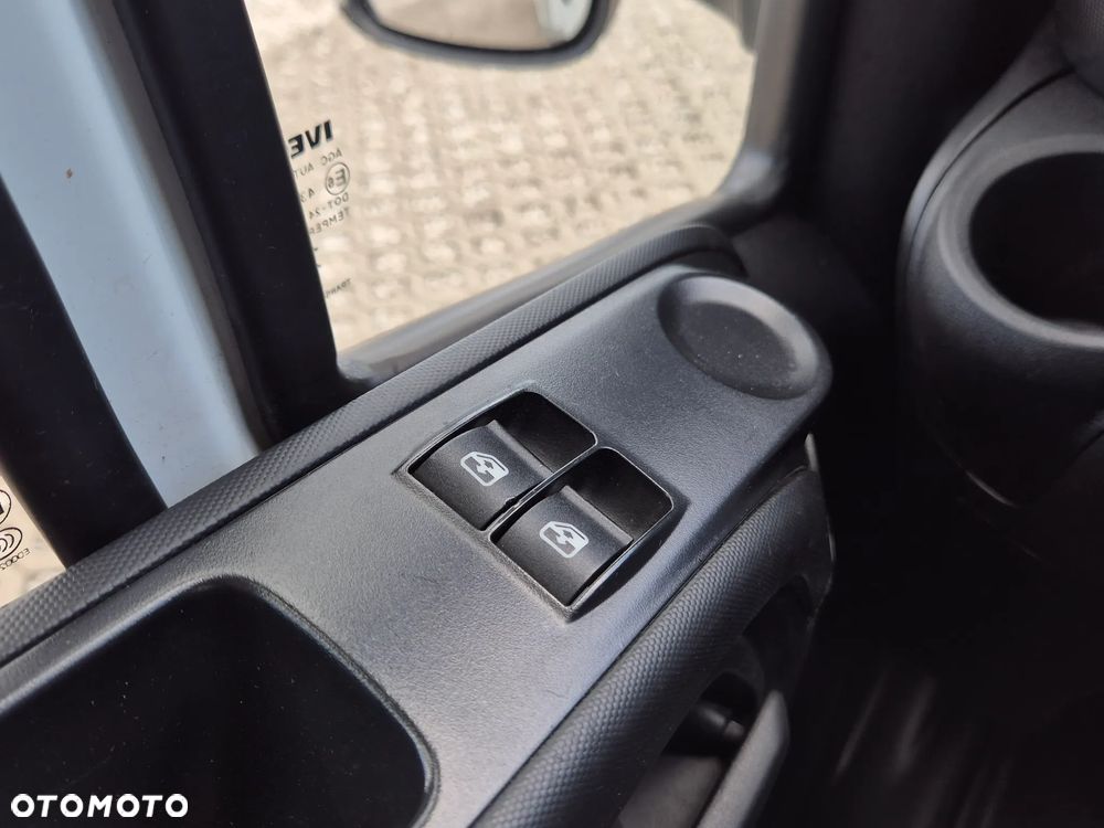 Iveco Daily 35C14, Kontener 8PAL, Winda DHollandia 750KG, klimatyzacja, drzwi boczne - 10