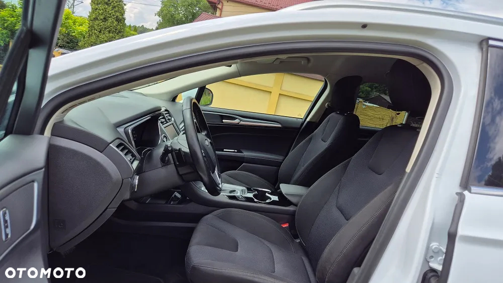 Ford Mondeo 2.0 TDCi Titanium PowerShift - 6