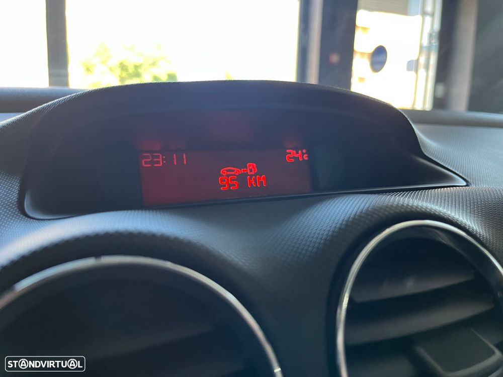 Peugeot 308 1.6 HDi Sport CVM6 - 23