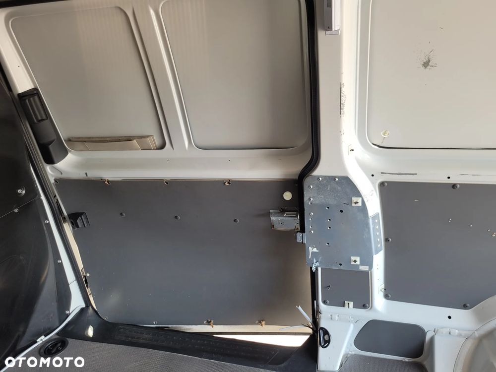 Volkswagen T6.1 Transporter - 31