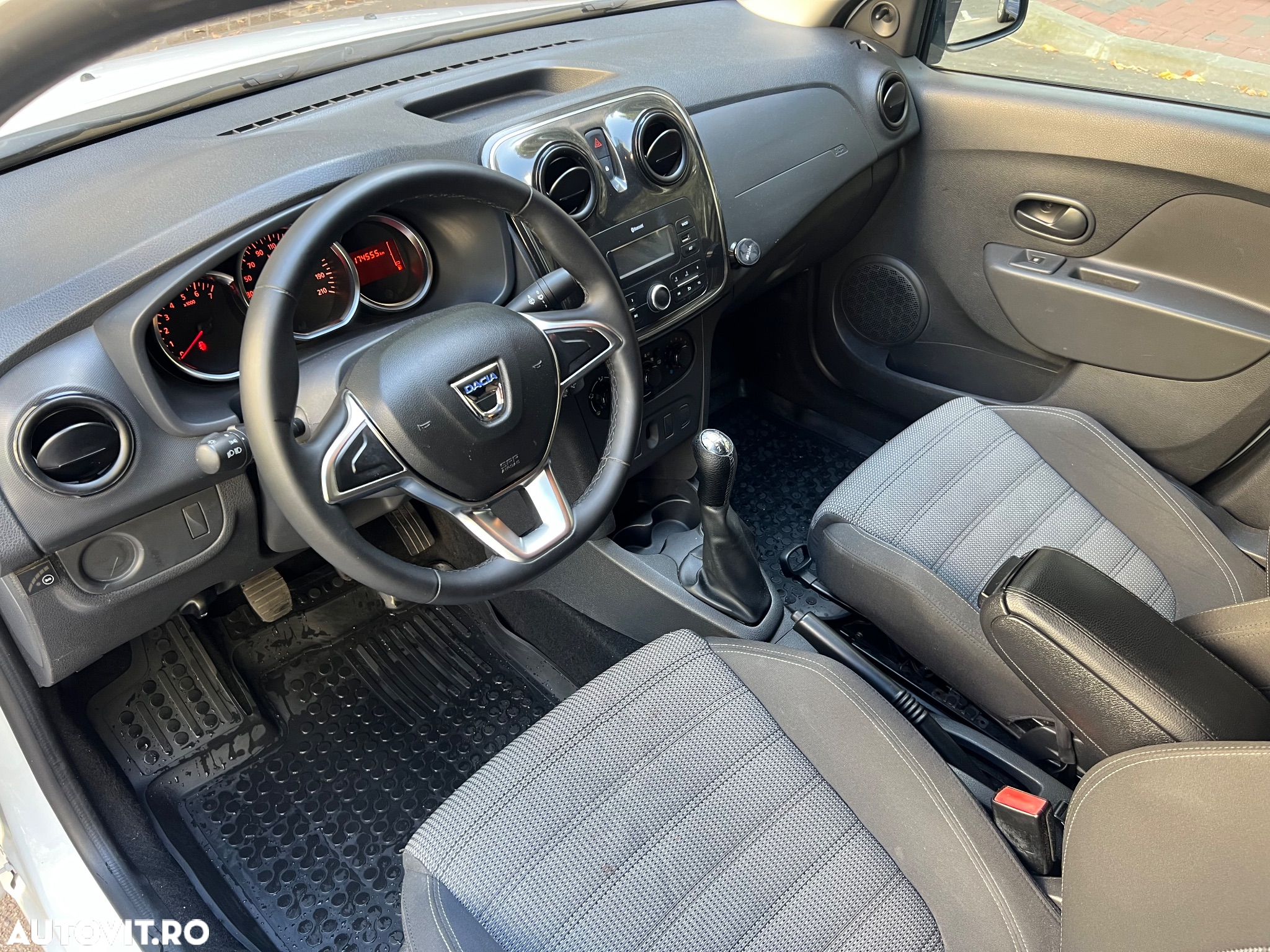 Dacia Logan - 3