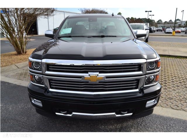Chevrolet Silverado - 1