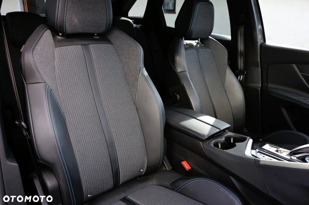 Peugeot 3008 225 e-EAT8 Allure Pack - 22