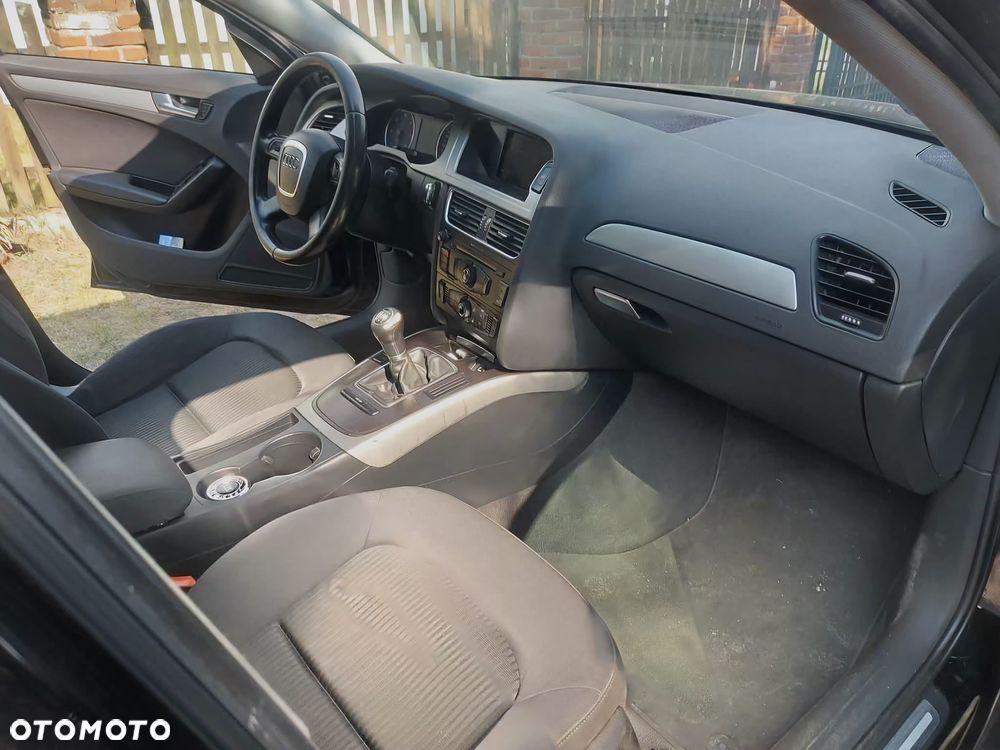 Audi A4 Limousine 2.0 TDI - 6