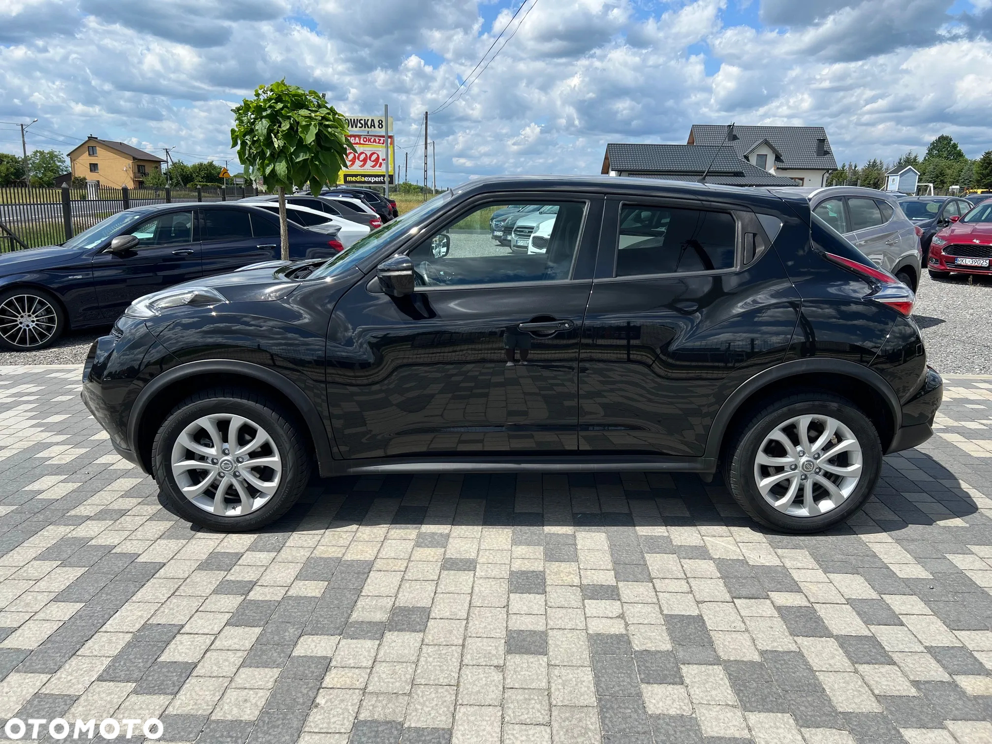 Nissan Juke 1.6 Tekna CVT - 2