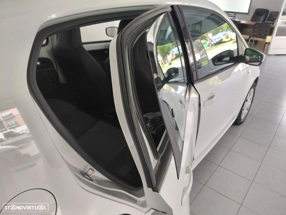 VW Up! 1.0 BlueMotion Move - 23
