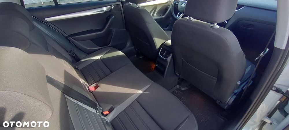 Skoda Octavia 1.5 TSI ACT Ambition DSG - 17