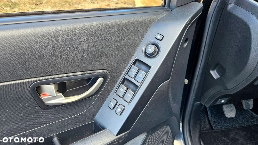 SsangYong/KGM Korando 2.0 E-XDi DPF 2WD Sapphire - 26