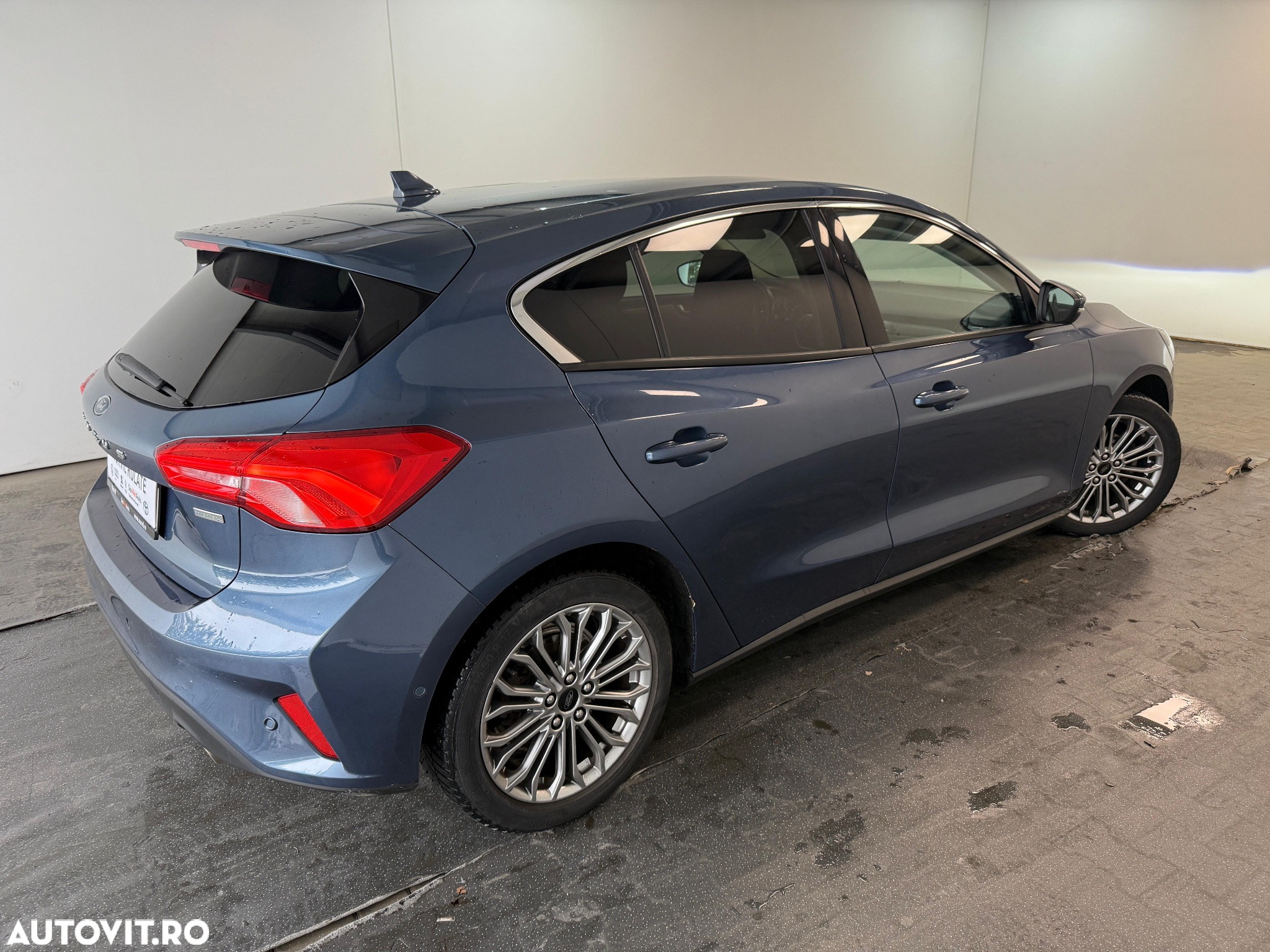 Ford Focus 1.0 EcoBoost MHEV Titanium - 9