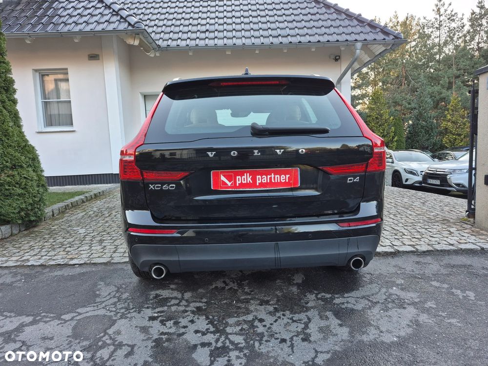 Volvo XC 60 D4 Momentum - 35