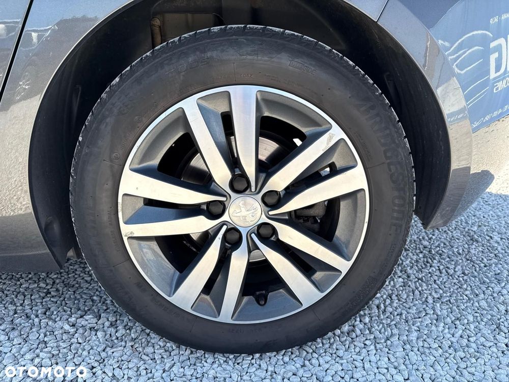 Peugeot 308 1.2 PureTech Business Line S&S - 10