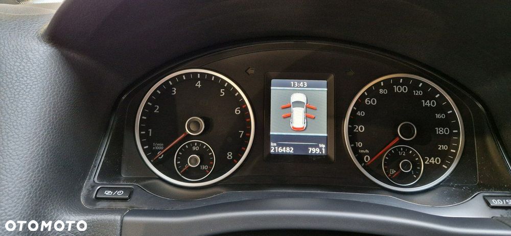 Volkswagen Tiguan - 16