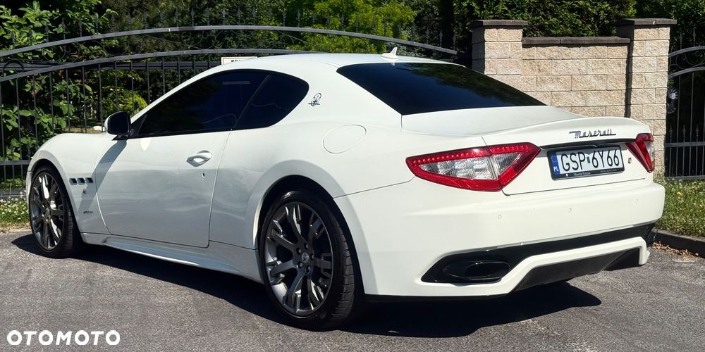 Maserati GranTurismo S Automatik - 14