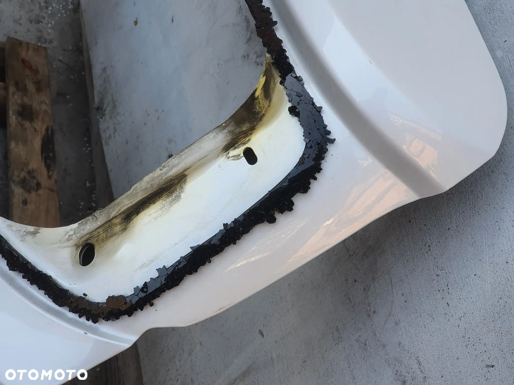 KLAPA TYL  FORD KUGA MK2 LIFT VIGNALE  KOLOR AD - 5