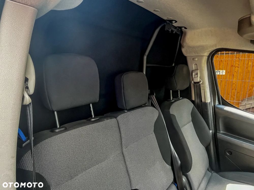 Citroën BERLINGO - 17