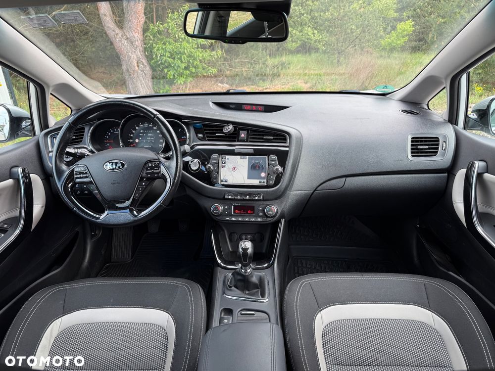 Kia Ceed 1.6 CRDi 136 ISG Platinum Edition - 7