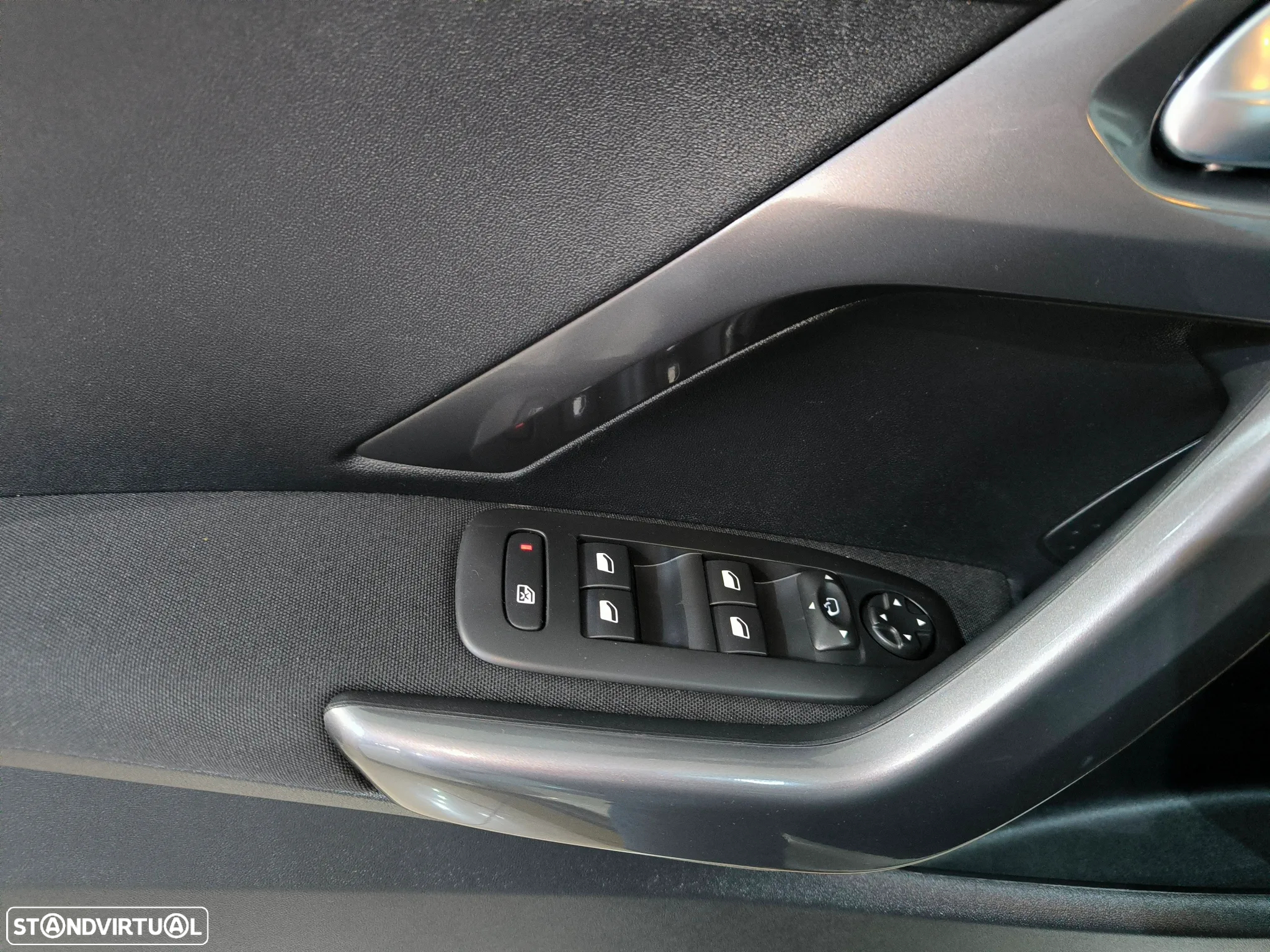 Peugeot 2008 1.2 PureTech Style - 21