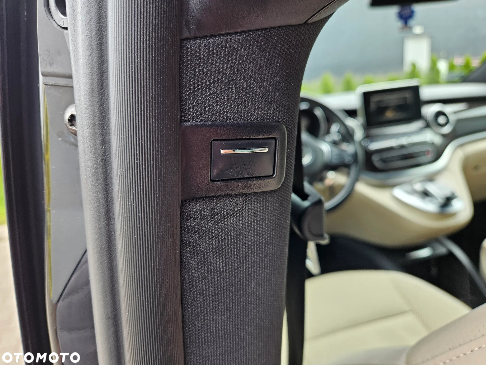 Mercedes-Benz Klasa V 250 d 4-Matic Avantgarde 7G-Tronic (d³ugi) - 23