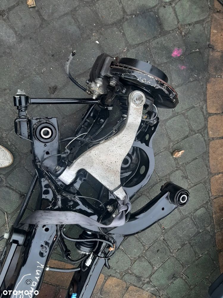 Tylna belka oś trawersa sanki nissan Murano Z50 4x4 03-08R Orginał bez rdzy super stan import italy - 4