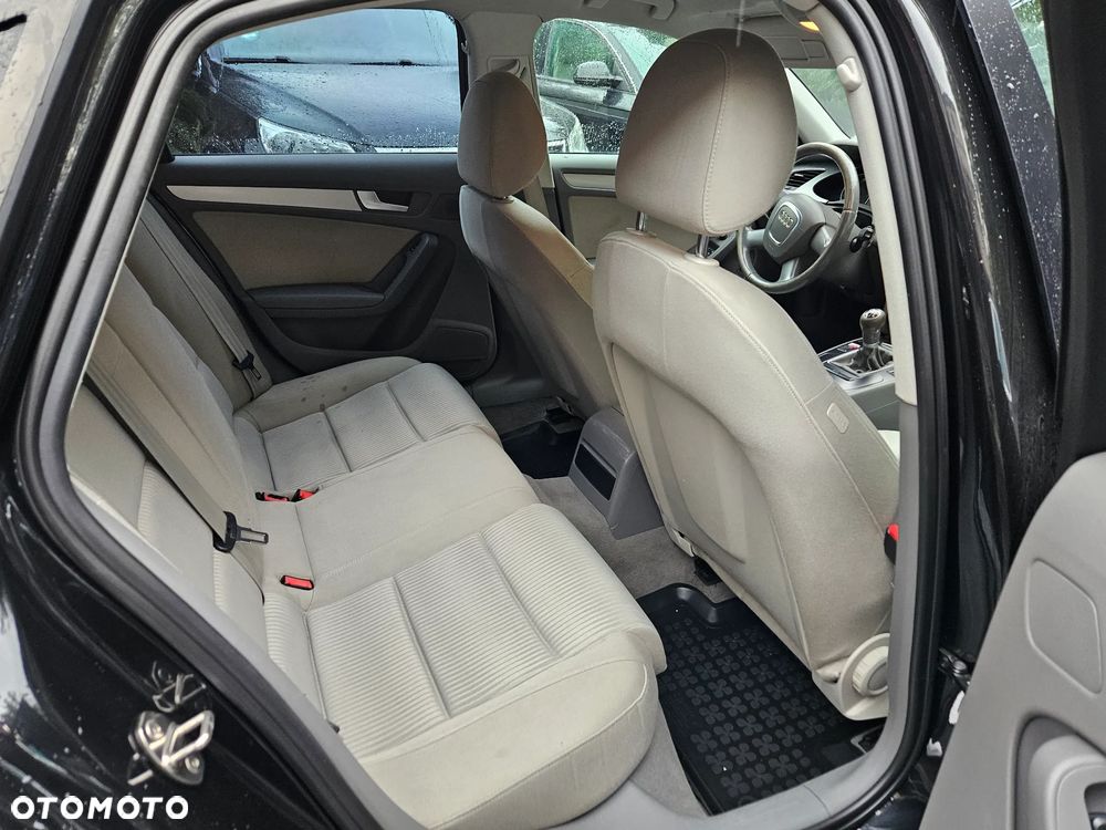 Audi A4 Avant - 29