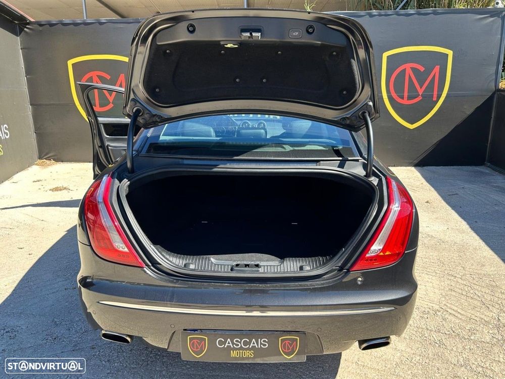 Jaguar XJ 3.0 D V6 Luxury - 33
