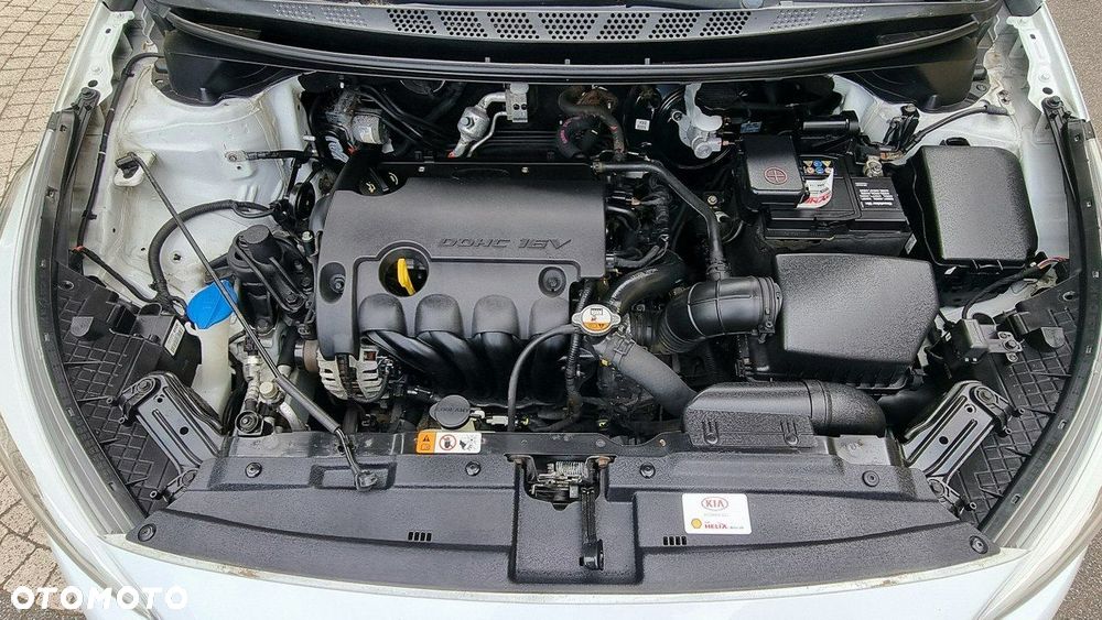Kia Ceed - 10