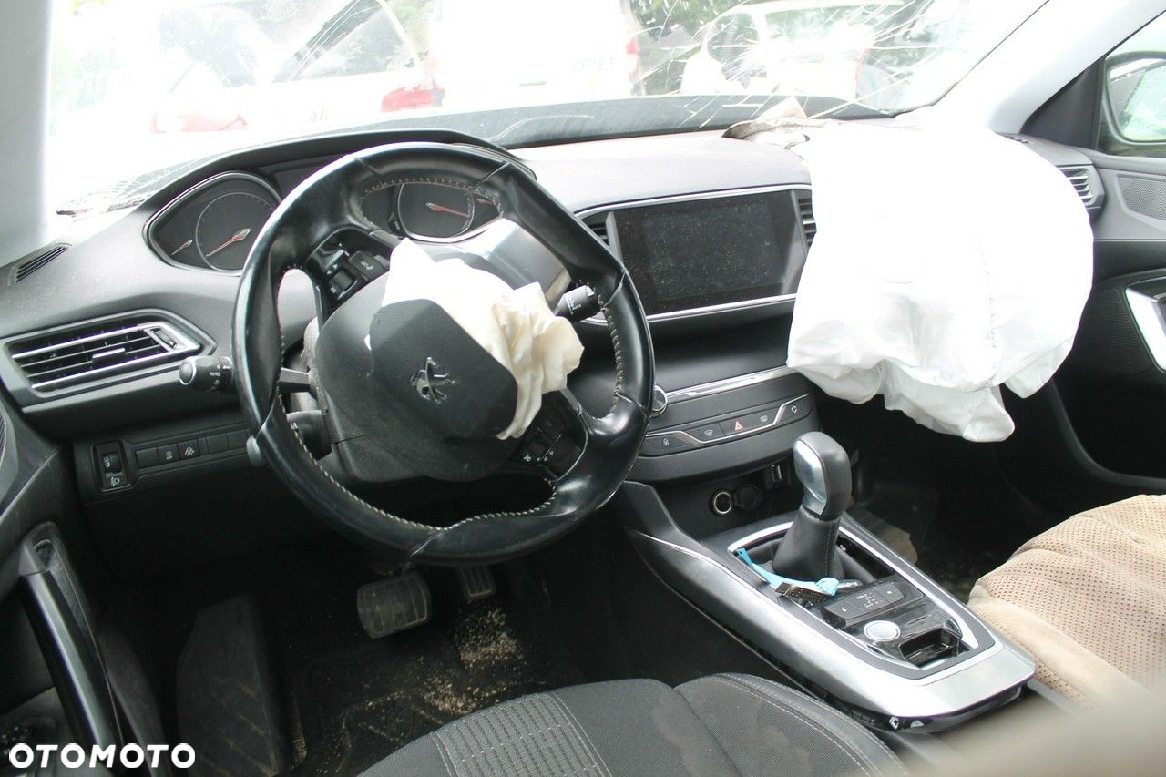 Peugeot 308 - 7